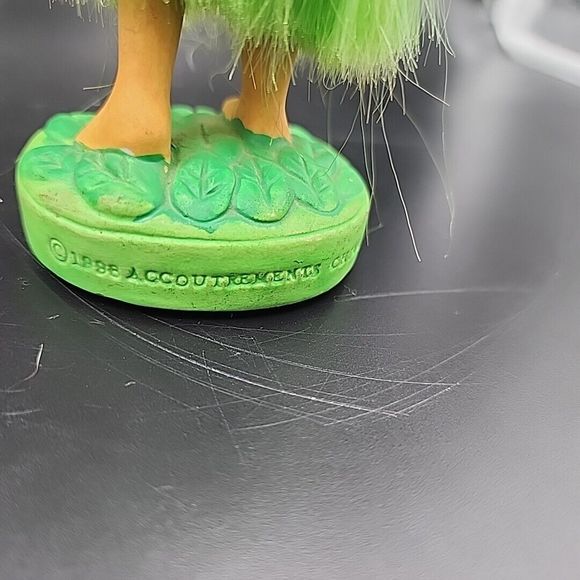 Vintage Hula Girl Ukulele Bobber Chalkware Dashboard Ceramics Japan Dated 1988 - Picture 7 of 12